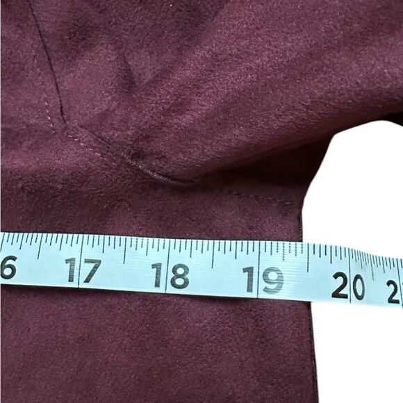 Fortune+Ivy Women’s Burgundy Keyhole Soft
Brushed Fleece Dress. Size Small - Picture 5 of 9